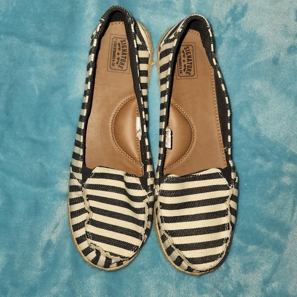 Womens Levi Strauss Loafers Size 9 - Picture 1 of 6